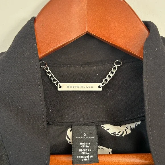 White House Black Market Black Quilted Blazer - Picture 3 of 6